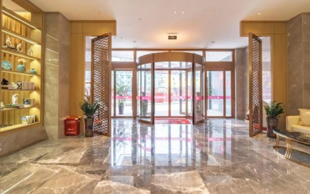 Youchi Hotel (Nanning Huqiu Subway Station)