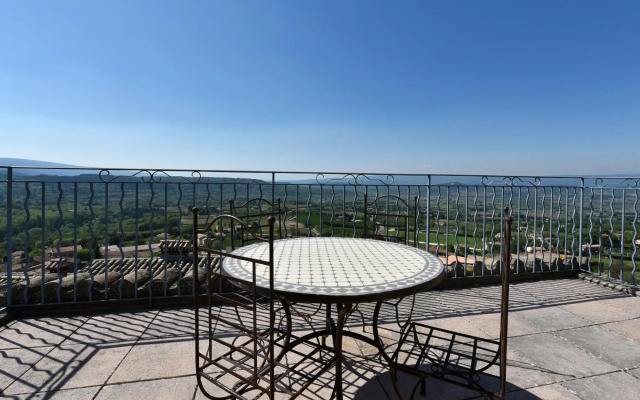 Caesar Panoramic Hotel Restaurant