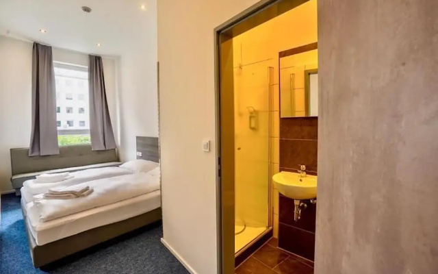 Hotel City Meetpoint