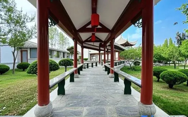 Zhongwei No. 1 Courtyard Hotel (Shapotou Area)