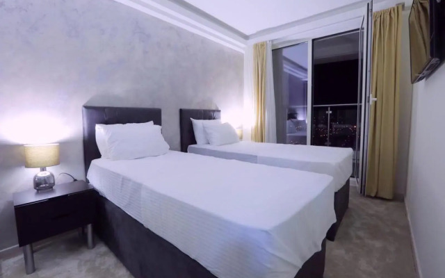33rd floor luxury apartment spa & fitness
