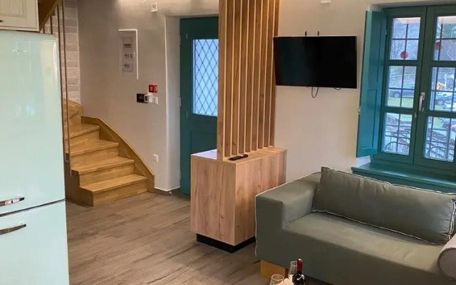 MAKRIS Papigo luxury suites