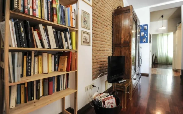 Garibaldi Apartment