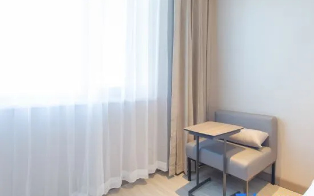 HanTing Hotel (Baicheng Taobei District Qingnian Street)