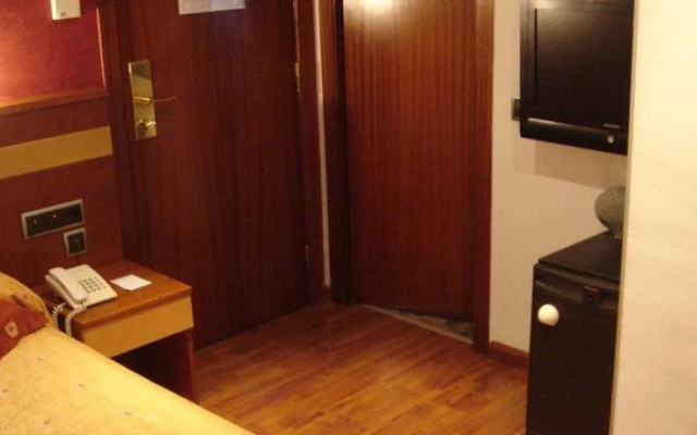 Hotel Iris