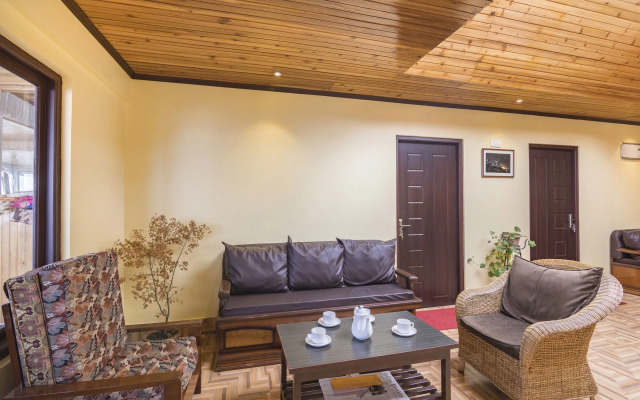 Oyo 4305 Yang's Inn