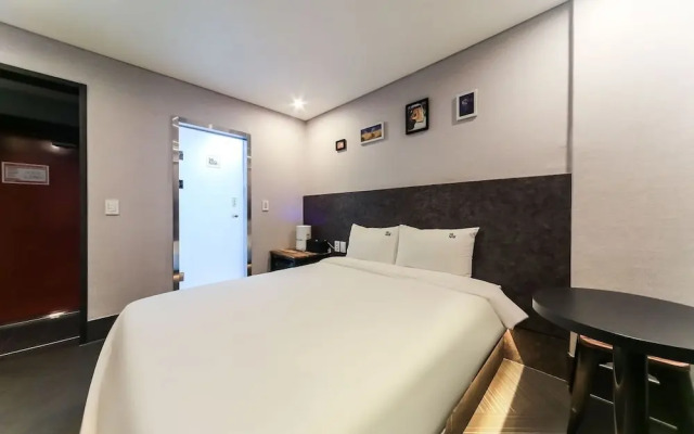 Sol Motel