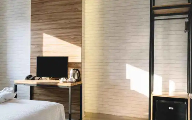 Jamboo Budget Hotel
