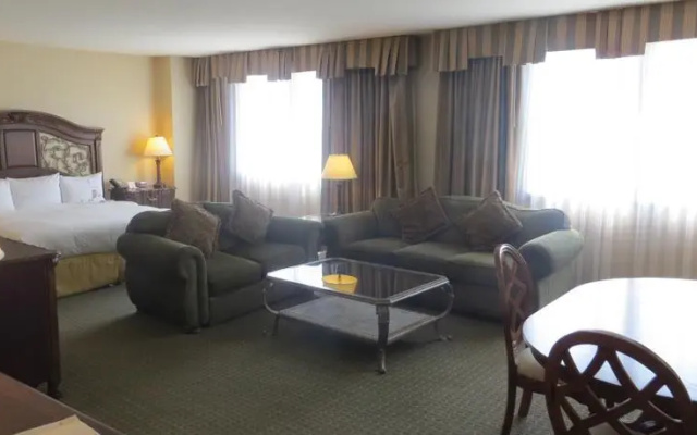 Radisson Los Angeles Airport Hotel