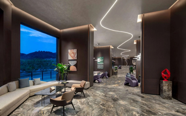 Days Hotel by Wyndham Renhuai Canglong