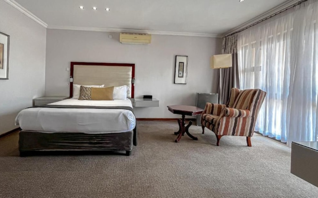 Golden Crystal Hotel