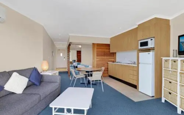 Apartment 521