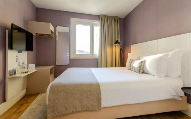 Lx51 Studios & Suites By Apt Iin
