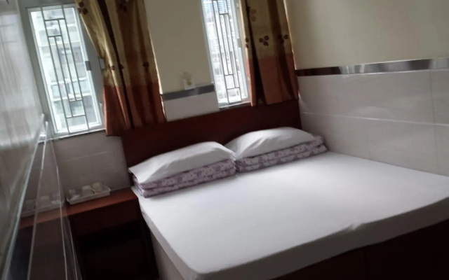 E-Dragon Hotel