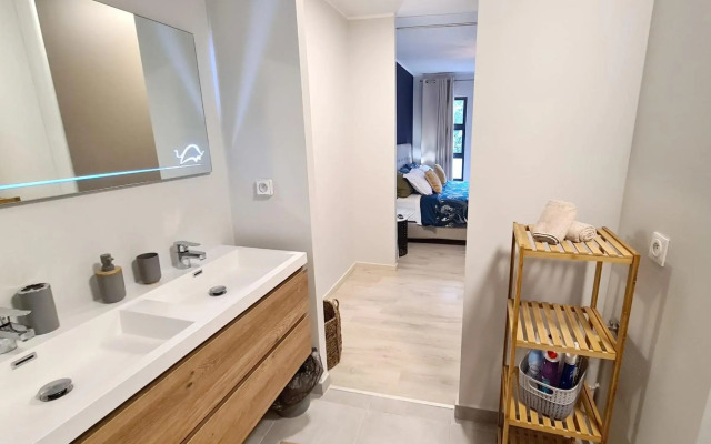 Anavai apartment