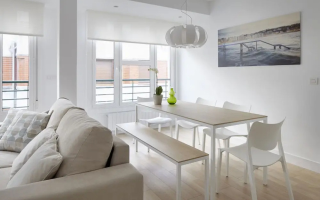 Karkizano Apartment by FeelFree Rentals