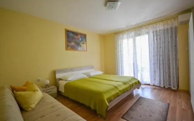 Jutta Apartment