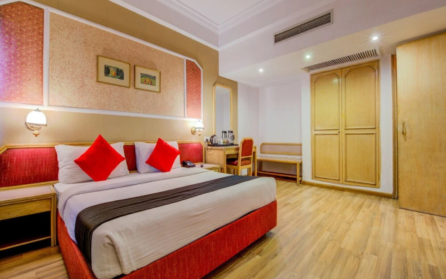 Capital O 1399 Hotel Yuvraj Palace