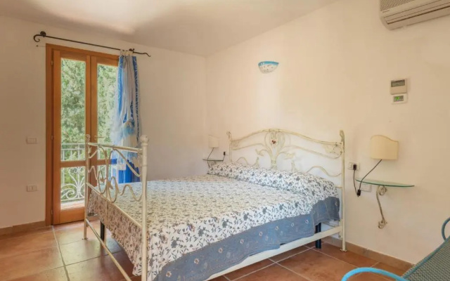 Bouganvillage Bilo With Shared Pool