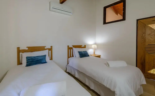San Lameer Villa Rentals 3120