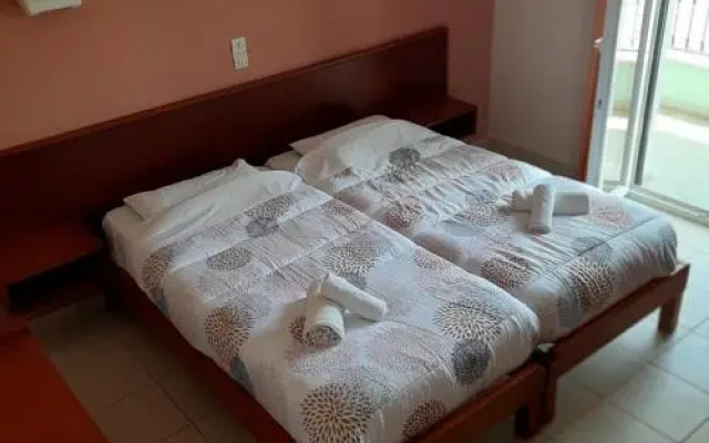 Zefiros Apartments
