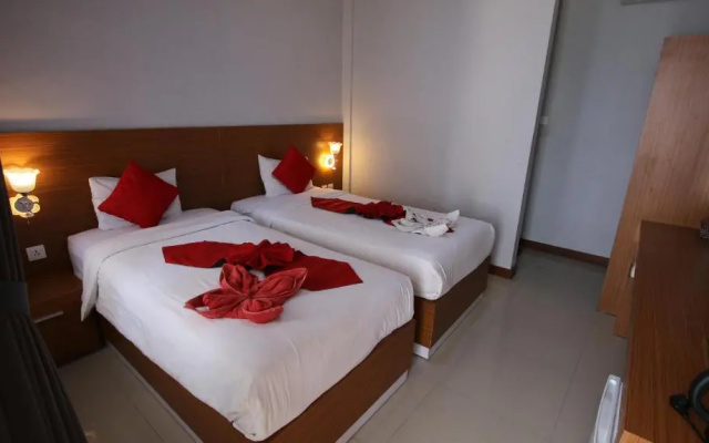 Tom Guest House