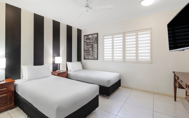 Piermonde Apartments - Cairns