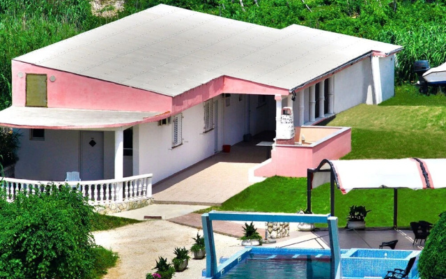 Quaint Holiday Home in Metajna With Terrace
