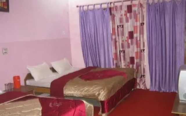 Hotel The Kedar Dev'S