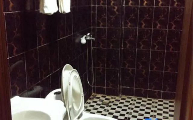 Shanghai Yilu Hotel