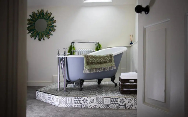 Halford House - Adults Only Guest House