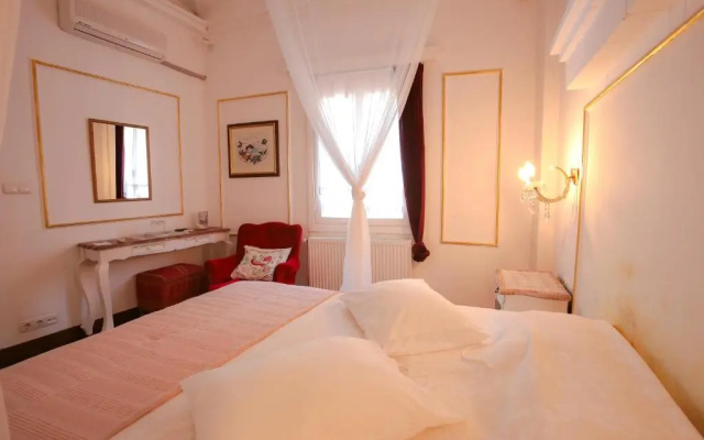 Moshinos Otel