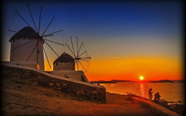 Mykonos Onar Sunset