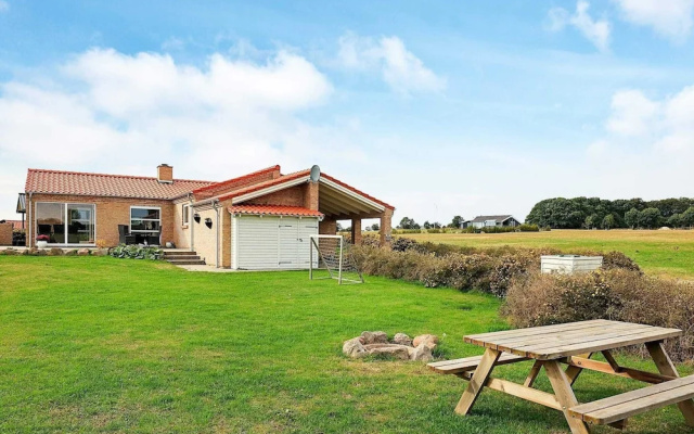 8 Person Holiday Home in Faaborg