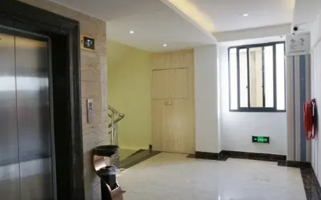 Dolphin Bay Hotel