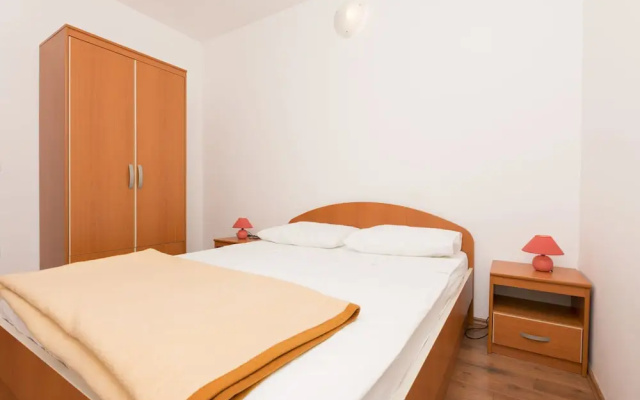 Apartments Frane