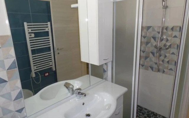 Modern and Equipped Villa With Enclosed Garden