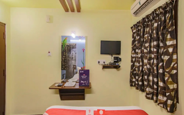OYO 10711 Hotel NSNR Residency