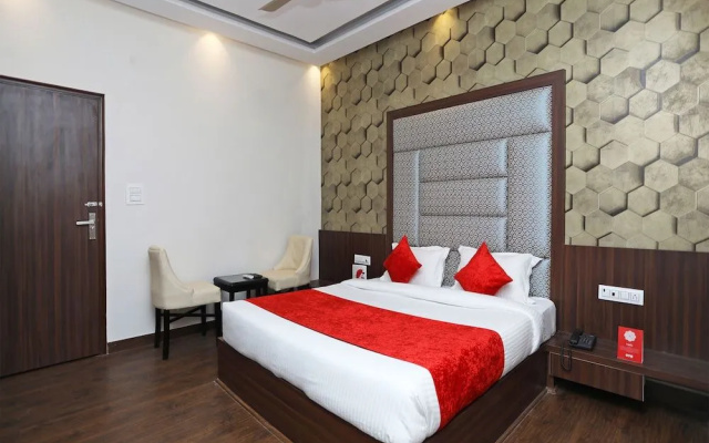 Capital O 2616 Hotel Golden Sand
