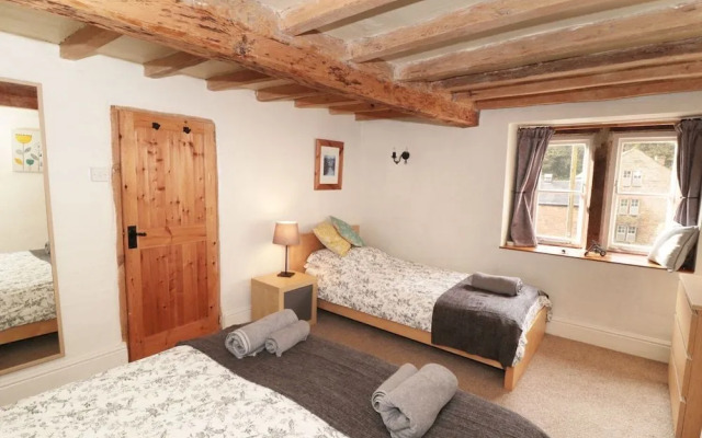 Holly Cottage