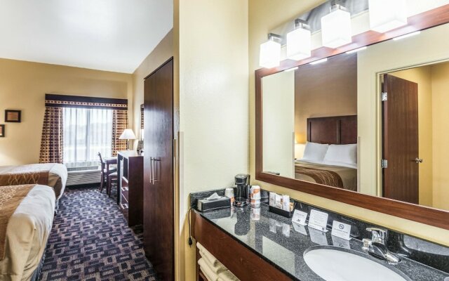 Comfort Inn & Suites North Aurora - Naperville 0