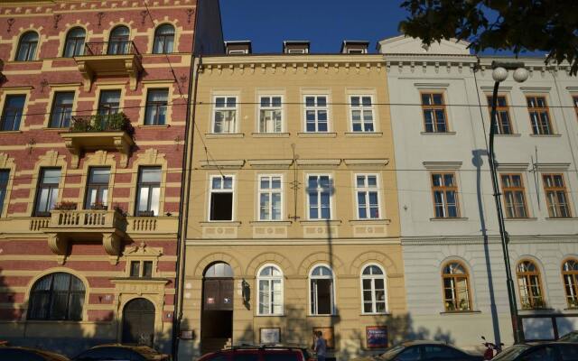 Апартаменты Bohemia Apartments Prague Old Town вид на фасад