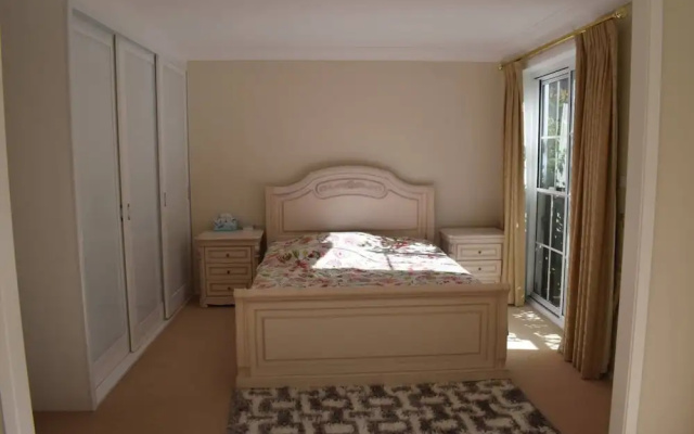 Idyllic & Spacious Family Home