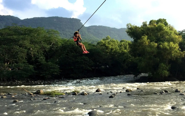 Aqua Ceiba