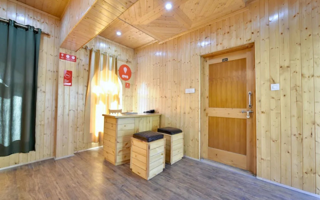 OYO 12271 Avenue Manali