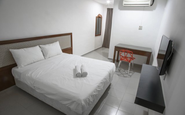T Hotel Anggerik