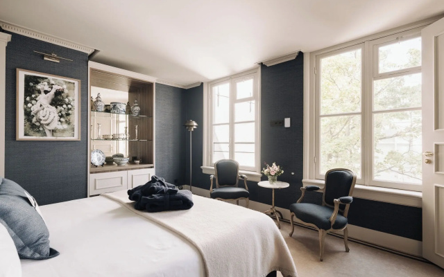 Hotel 717