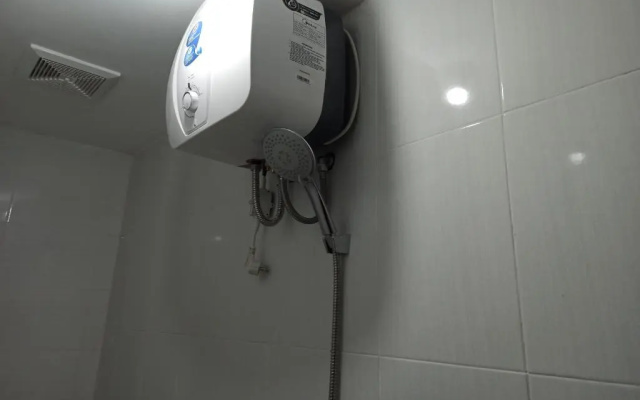 OYO Life 2988 Medokan N2 Residence