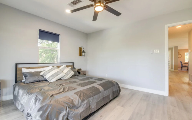 Lago Vista Vacation Rental w/ Fireplace!