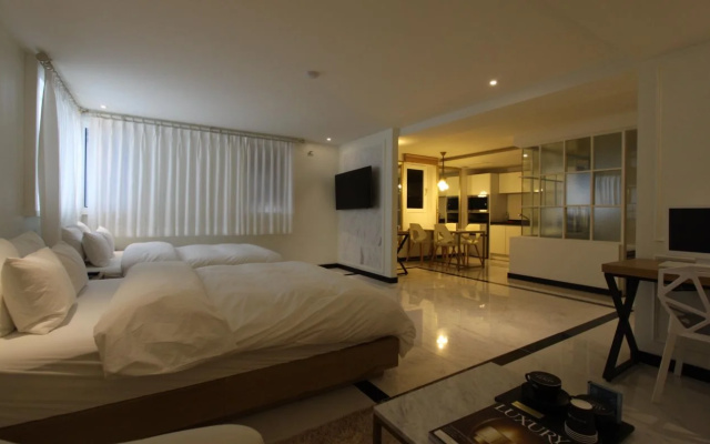 Premier Hotel Xym